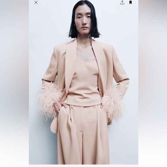 LIMITED EDITION STRAIGHT CUT FEATHER BLAZER - Picture 4 of 7